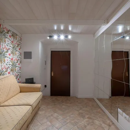 Apartment Ravel Cozy Near The Duomo Florence
