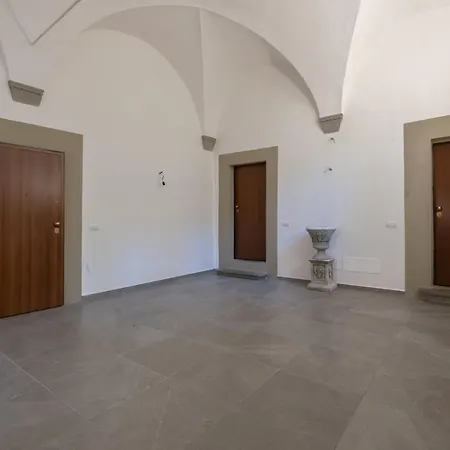 Apartment Ravel Cozy Near The Duomo